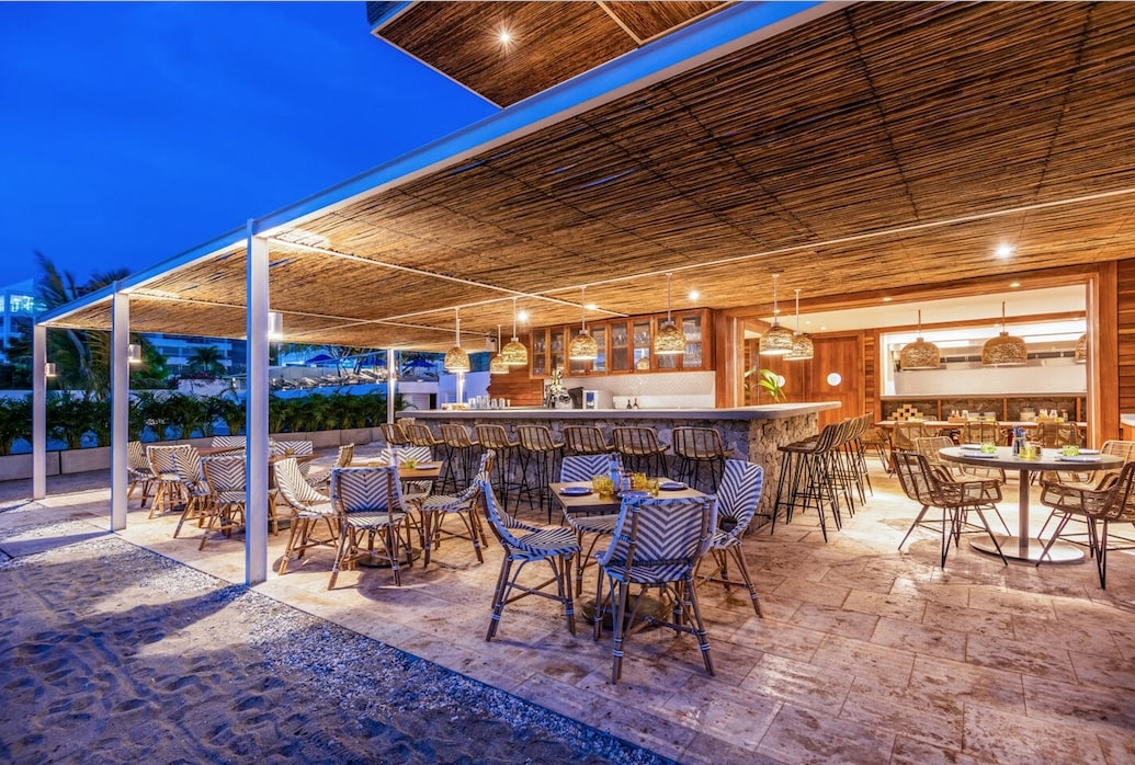Cayeye Restaurante un imperdible en Playa Dormida