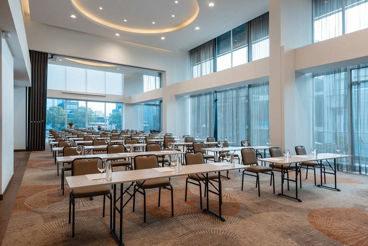¿Estás planeando la despedida de año de tu empresa? Residence Inn by Marriott Bogotá es el lugar ideal