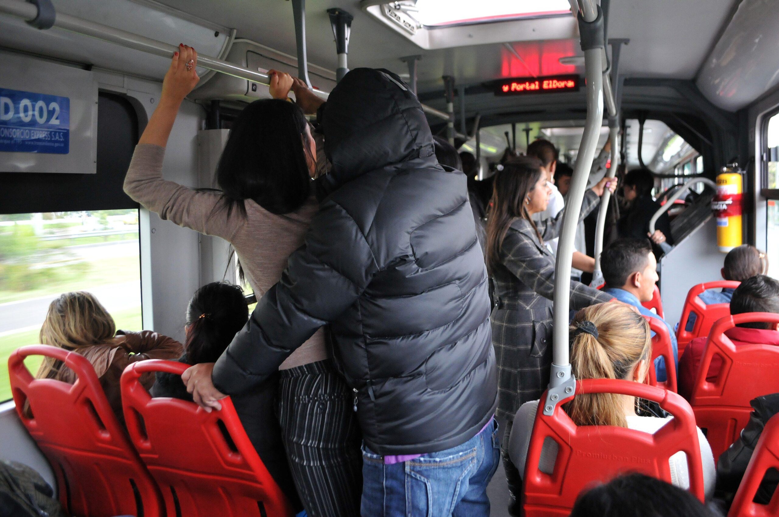 Aumentan las cifras de acoso en Transmilenio