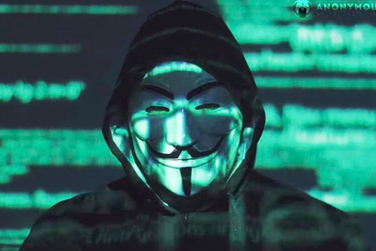 Anonymous pone en la mira a Gustavo Petro - Google