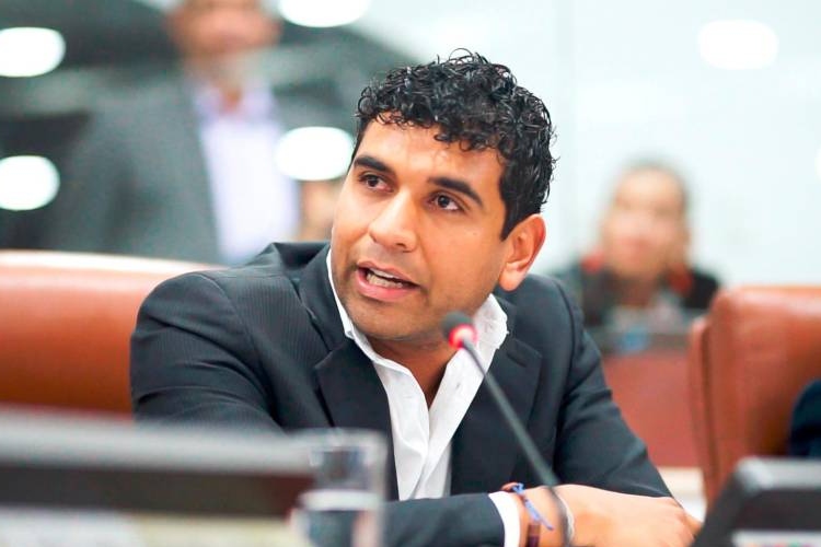 David Racero aseguró que la agenda legislativa quedó suspendida - Google