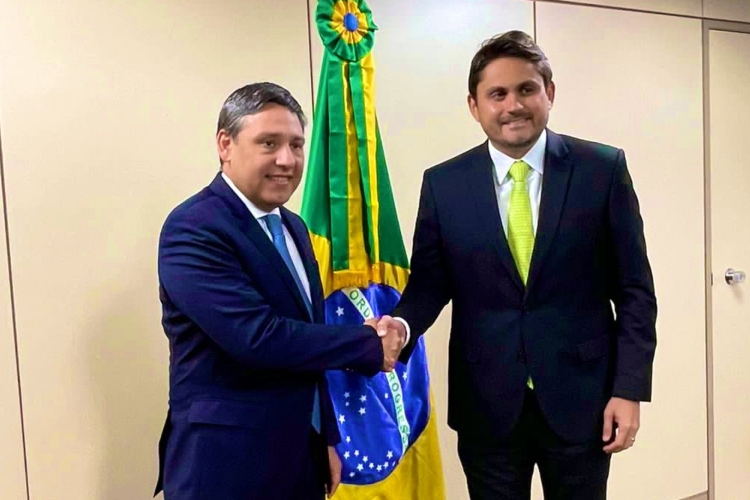 Mauricio Lizcano hace nuevo acuerdo con Brasil-Redes sociales