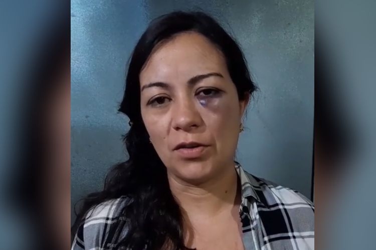 Profesora señalo que estudiante la agredió en un ojo - Captura de video