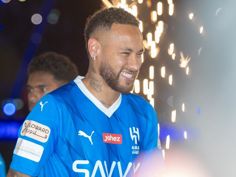 Espectacular bienvenida a Neymar en el Al-Hilal - Redes Sociales