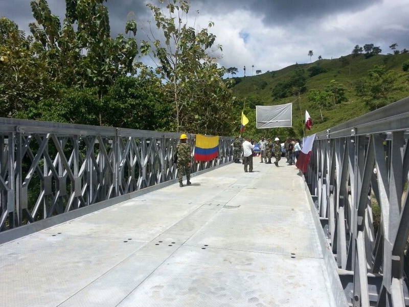 El jueves entraría en funcionamiento el segundo puente provisional en la vía Bogotá-Villavicencio - Google