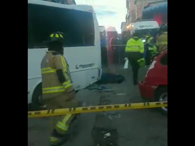 Grave accidente de ruta escolar en Ciudad Bolívar dejó dos muertos - Captura de video