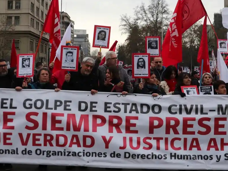Disturbios marcan inicio de conmemoración de los 50 años del golpe militar en Chile - Google