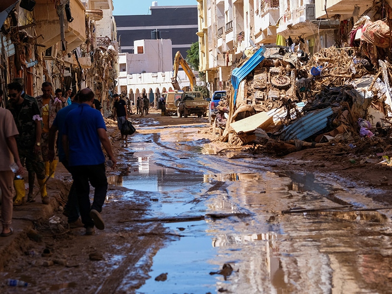Tragedia en Libia; inundaciones ya dejan 6.872 muertos y 10.000 desaparecidos - Google
