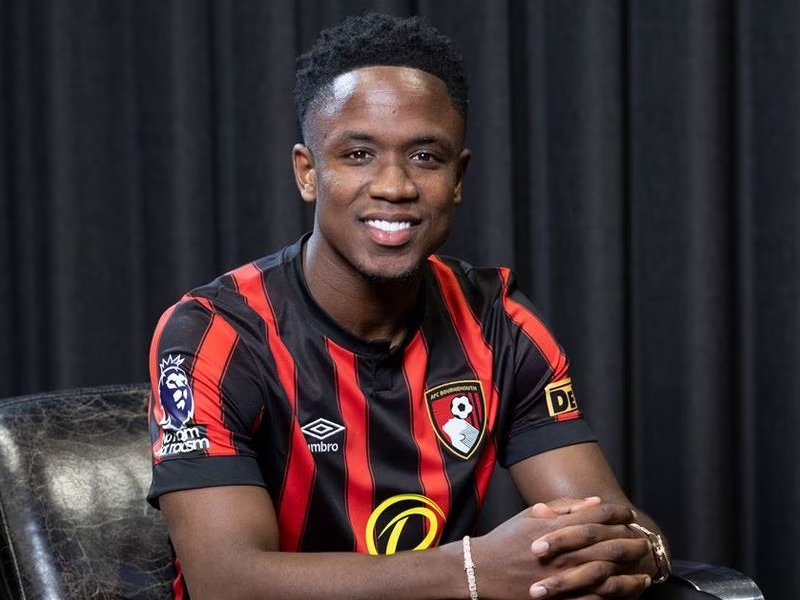 Luis Sinisterra regresó a la Premier League - Cortesía