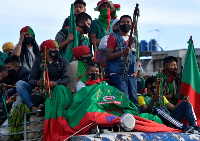 Miles de indígenas llegan a Bogotá para las marchas de este miércoles - Google