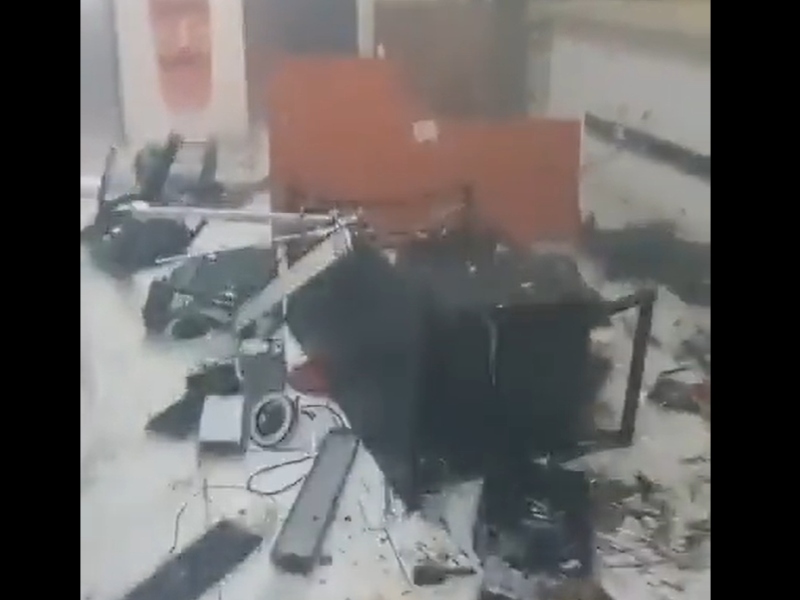 Desconocidos quemaron la sede de la Registraduría en Manaure, La Guajira - Captura de video