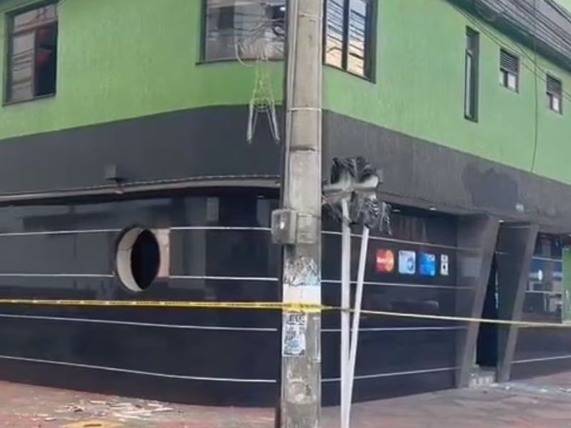 Capturan a hombre que lanzó granada en motel del barrio Venecia, sur de Bogotá - Google