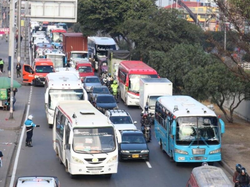 Gobierno garantiza transporte entre Soacha y Bogotá ante riesgo de suspensión - Google