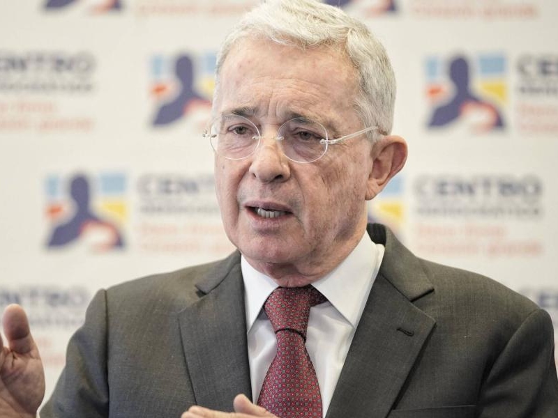 Álvaro Uribe propone iniciar una gran campaña para tener un “gran gobierno en 2026”- Google
