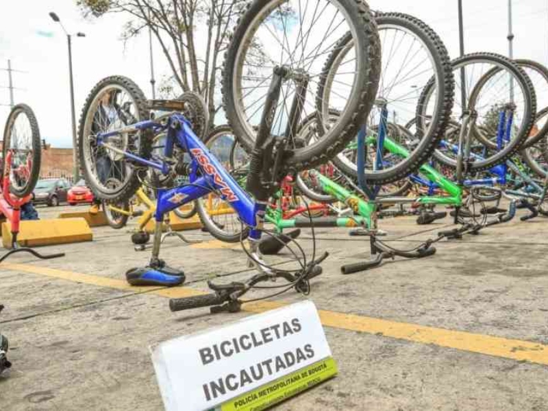 Ladrones de bicicletas en Bogotá agarraron a palo a una pareja en la ciclorruta - Google