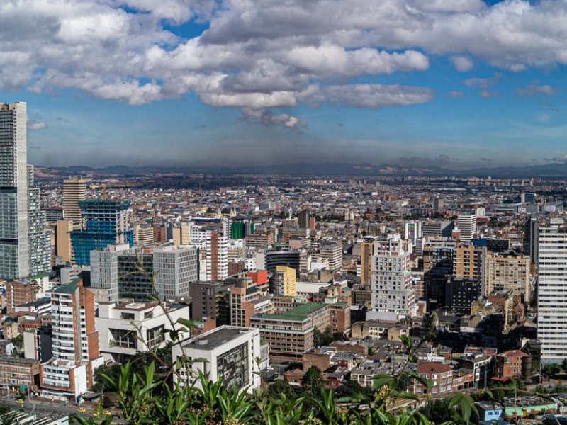 Gobierno presentó proyecto de ley para aumentar hasta 300 % el impuesto predial - Google