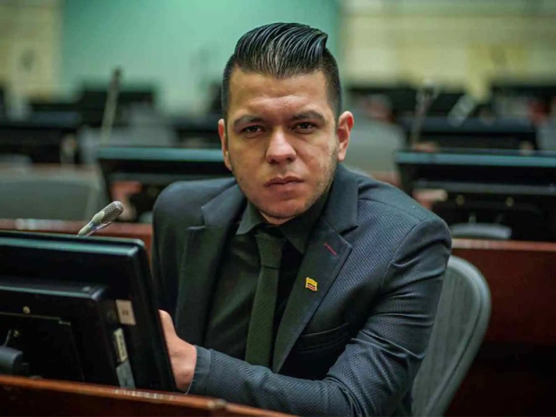 El senador Jota Pe Hernández realizó denuncia por los mercados de Petro y Márquez - Google