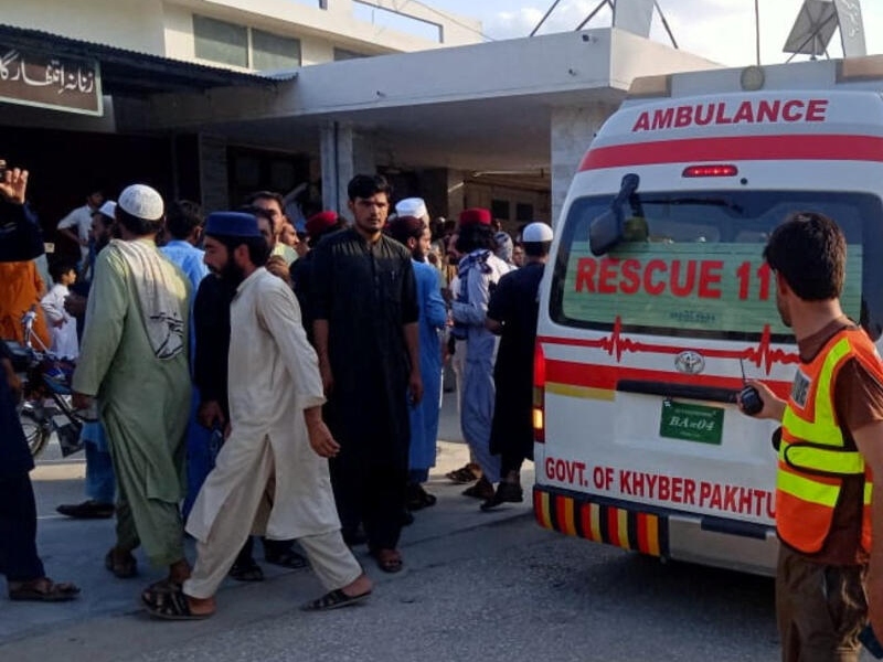 Cinco muertos y más de 20 heridos dejó un atentado contra la Policía en Pakistán - Google