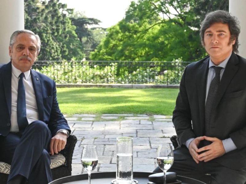 Terminó el encuentro entre Javier Milei y Alberto Fernández en la Quinta de Olivos - Cortesía