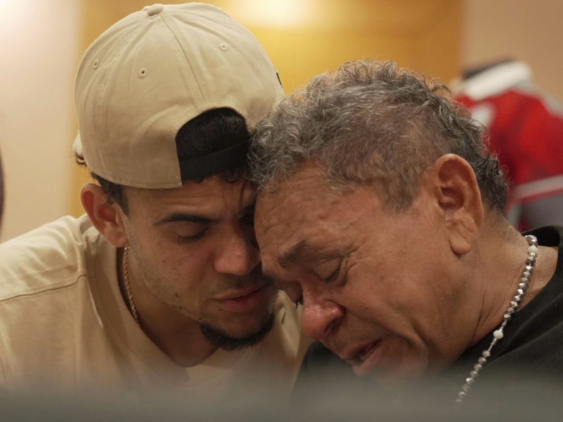 Entre lágrimas, así fue el reencuentro de Luis Díaz con su padre - Cortesía