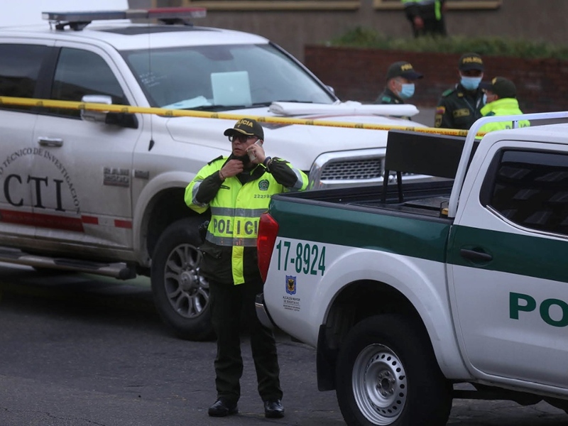 Hombre fue asesinado a tiros en Bogotá cuando vendía una camioneta blindada - Google