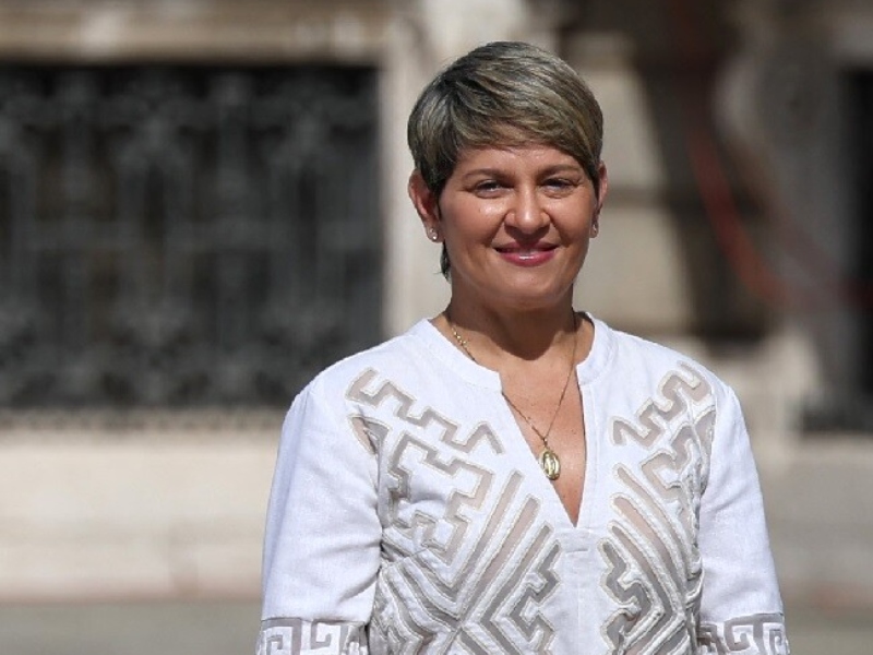 Presidencia respondió por gastos de la primera dama, Verónica Alcocer - Google