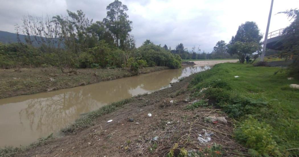 Sec. Ambiente ha retirado 2.500 m3 de lodo con residuos en canal Torca-Guaymaral