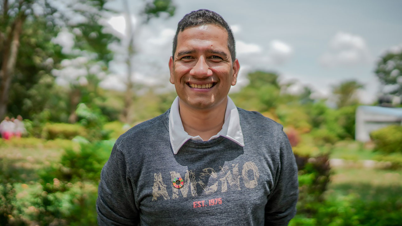 Profesor Ramón Majé deja en alto el nombre de Colombia en el Global Teacher Prize de Dubái