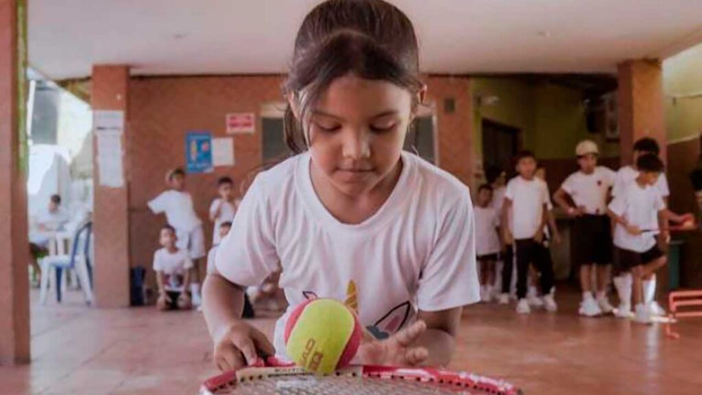 Con una inversión histórica de $ 83 mil millones, el Gobierno impulsa el deporte escolar en las regiones.