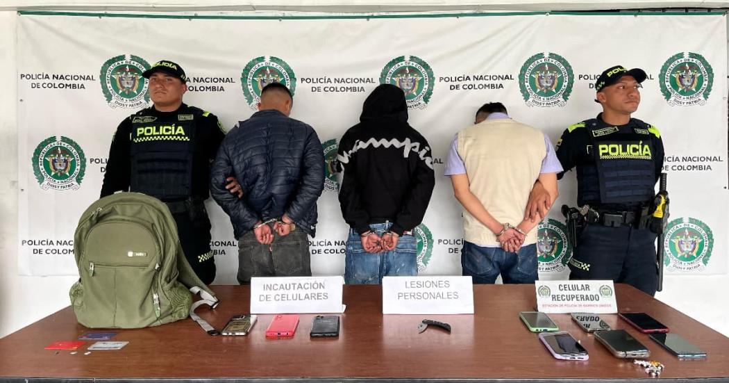 Policía capturó a tres personas con GPS de celular tras hurto a bus SITP Bogotá
