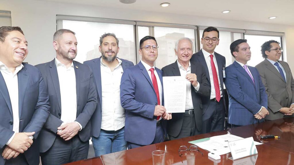 MinSalud asignó $ 10.950 millones para comprar clínica de Sogamoso y ponerla al servicio de la gente.