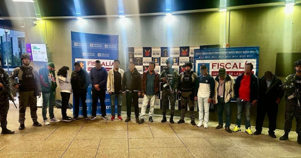 Capturan a soldado y a 12 personas más por vender armas de las Fuerzas Militares