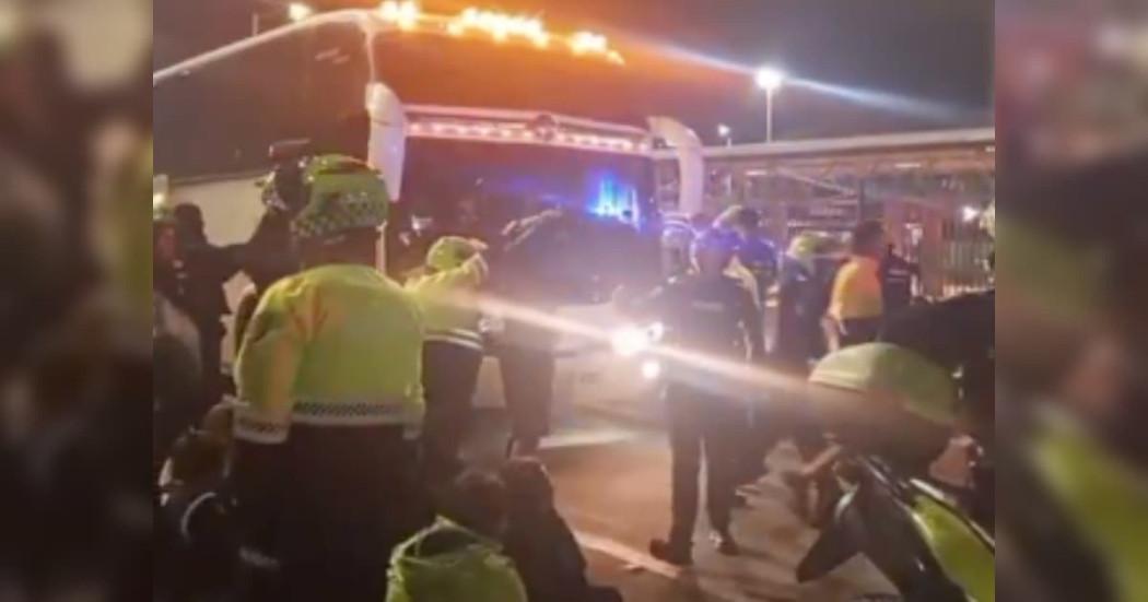 Siete hinchas capturados por riña y agresión a policías en procedimiento en Usme