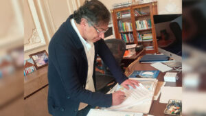 Presidente Gustavo Petro firmó decreto que convoca a los colombianos a votar la Consulta Popular el 7 de agosto.