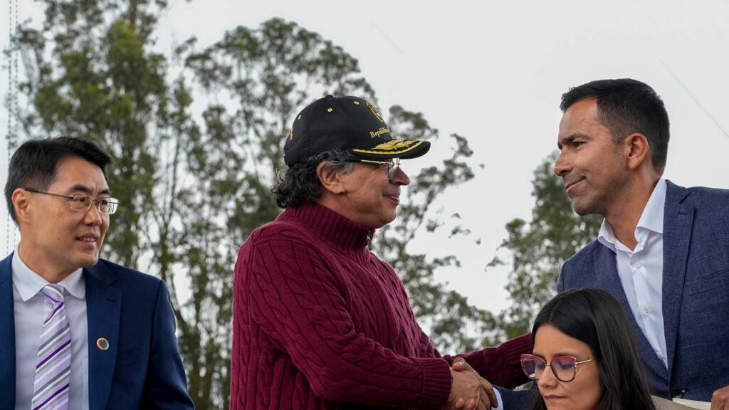 ‘Corredor férreo Bogotá-Faca tiene que ser la avanzada de un sistema de movilidad mucho más moderno y sostenible’.