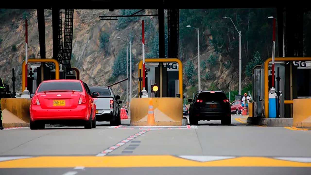 Más de 1,3 millones de pasajeros se movilizarán durante el puente festivo: Gobierno despliega estrategia nacional de seguridad vial.