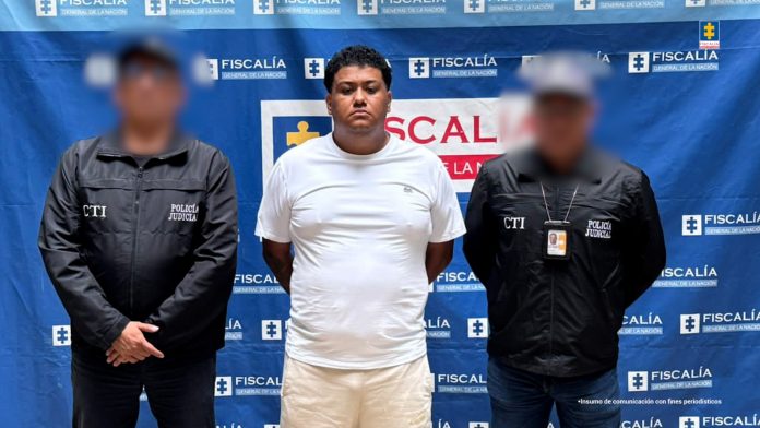 Judicializado agente de tránsito que habría exigido dinero a personas para ayudarlas.