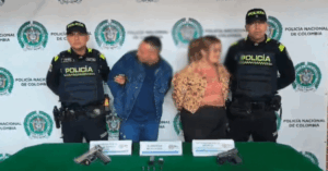 Capturada pareja que intentó asaltar cigarrería en San Cristóbal.