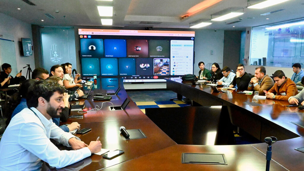 Convocatoria de UNGRD para seleccionar empresa que haga estudios de suelos en Paratebueno y Medina.