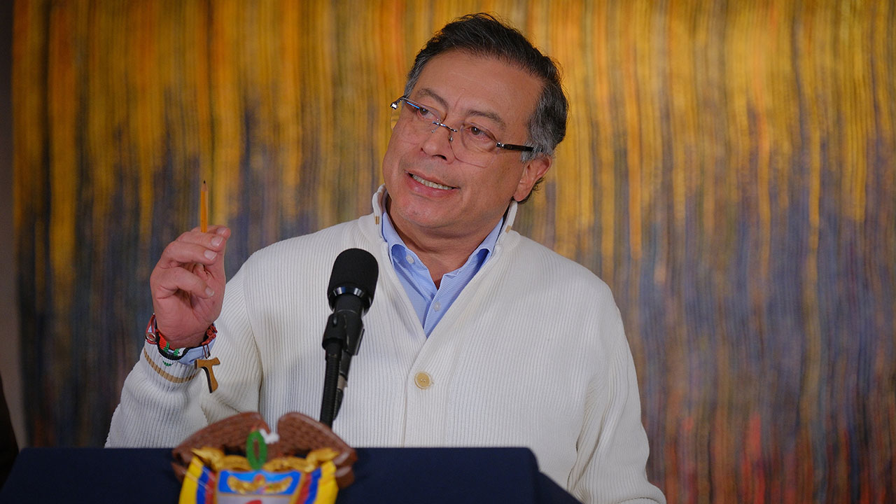 La deuda de las EPS a hospitales y clínicas es superior a $100 billones: presidente Petro