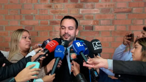 Gobierno radicará en el Congreso el próximo 11 de agosto proyecto de ley para bajar tarifas de energía.