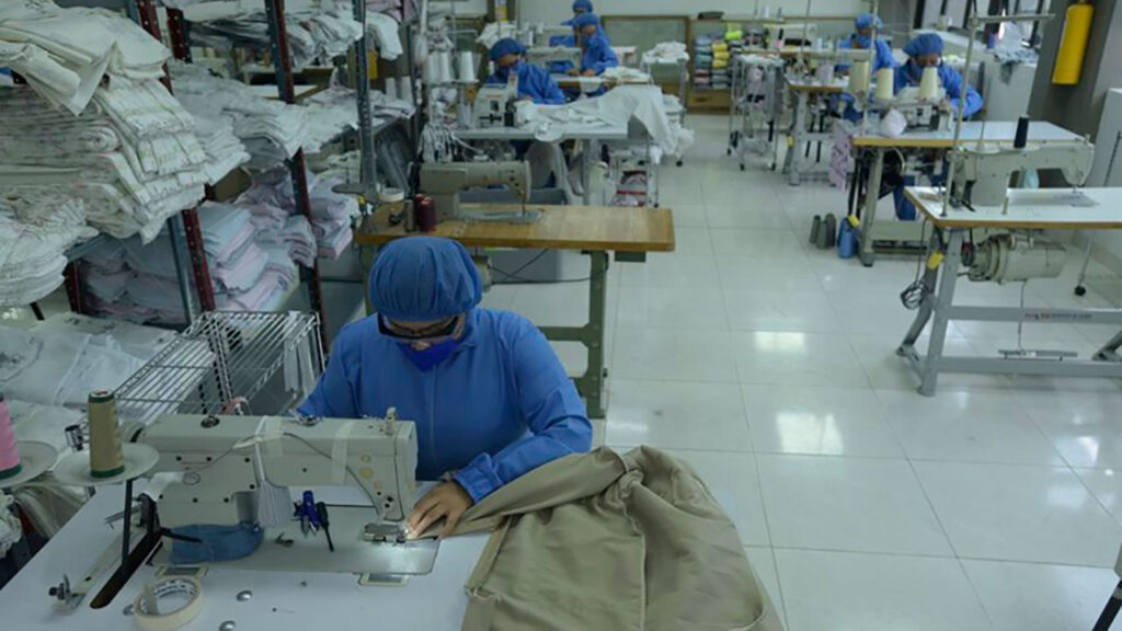 Gobierno propone arancel cero a importación de 37 insumos para confecciones y calzado que no se producen en el país.