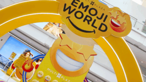Multiplaza Bogotá lanza Emoji World, una experiencia inmersiva para disfrutar en familia.