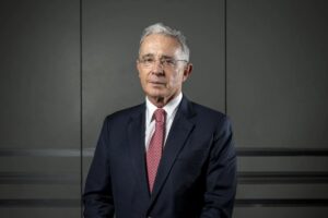 Atención; La juez Sandra Heredia halló culpable al expresidente Álvaro Uribe - Tomada de internet