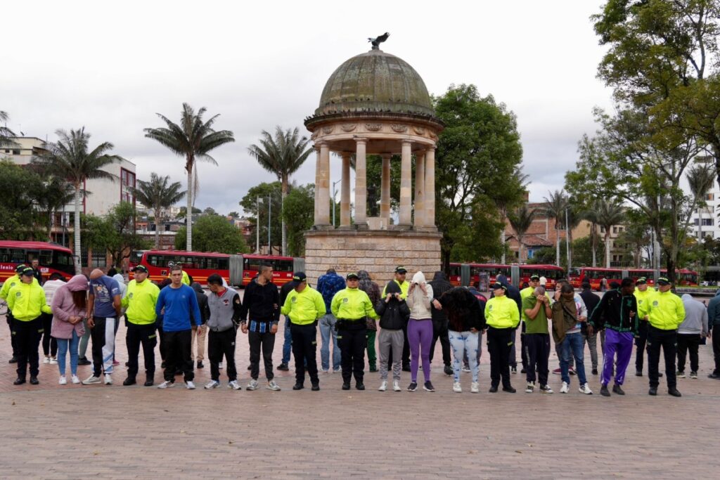 31 capturados que hacían arte de las bandas “Los Firma” y “Arrayanes” en Bogotá - Foto: Seguridad Bogotá
