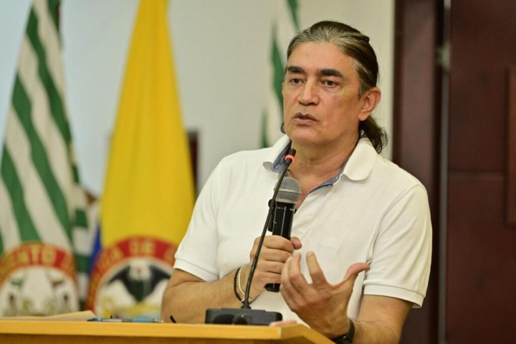 El dardo de Gustavo Bolívar al exalcalde de Medellín y al Pacto Histórico - Foto: Prosperidad Social