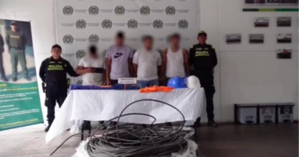 Cayeron cuatro personas hurtando fibra óptica en el sur de Bogotá.