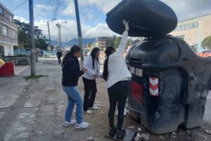 Contraloría de Bogotá verificó el estado real de los contenedores de basura - Foto: @ContraloriaBta