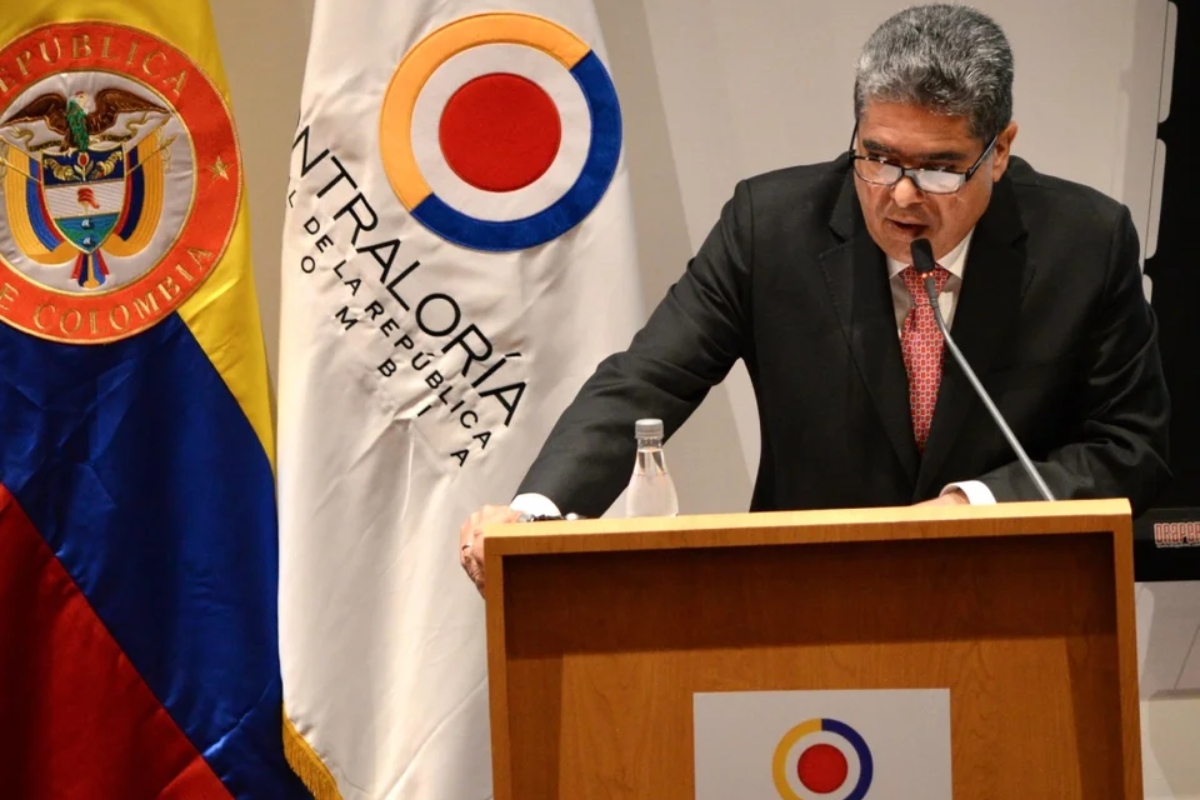 Contraloría advierte sobre el riesgo en la producción de pasaportes en Colombia 