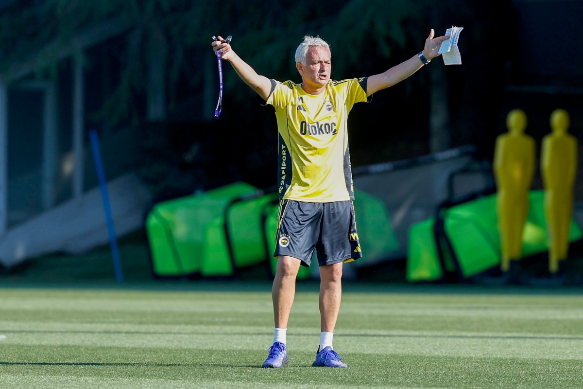 Fenerbahce desmiente declaraciones de Mourinho en contra de Durán 